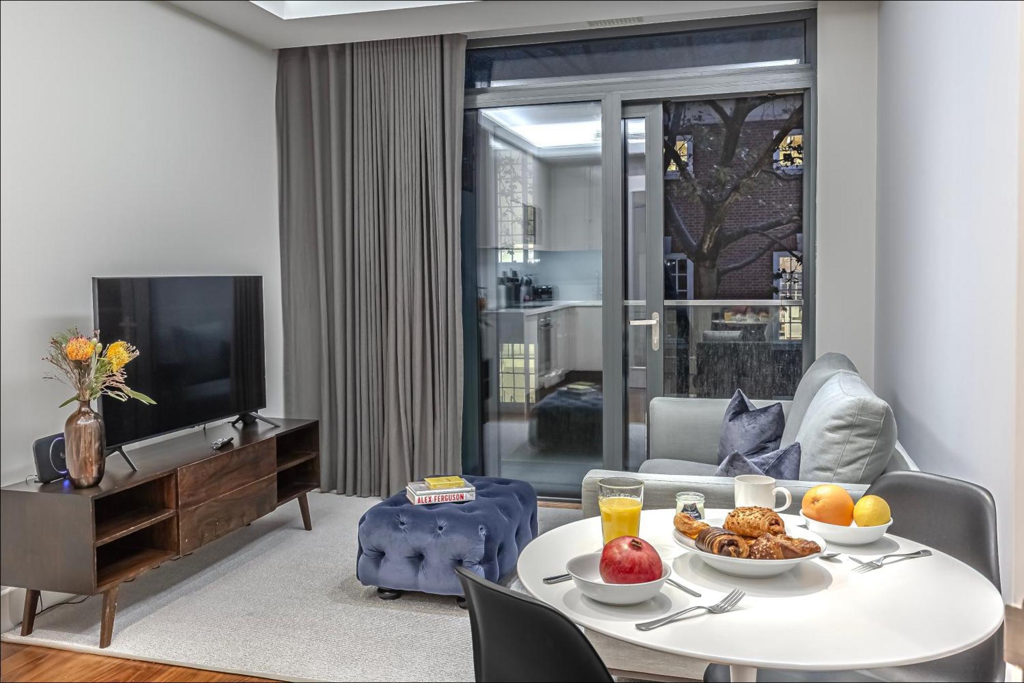 Grays Inn By Aeria Apartments London Bagian luar foto